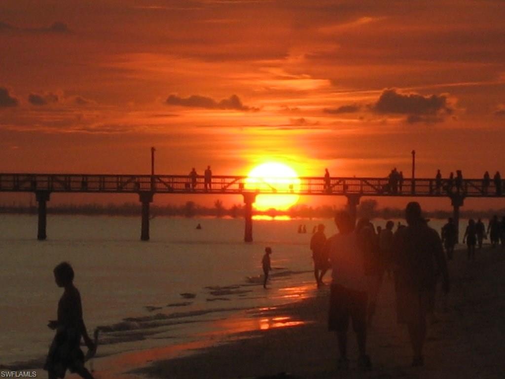 CAPTAINS BAY SOUTH - Residential