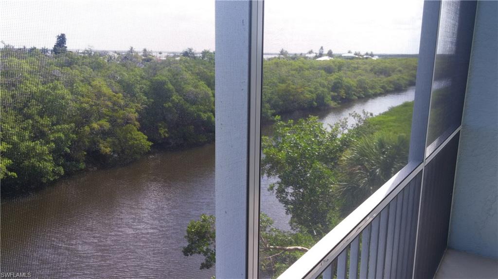 CAPTAINS BAY SOUTH - Residential