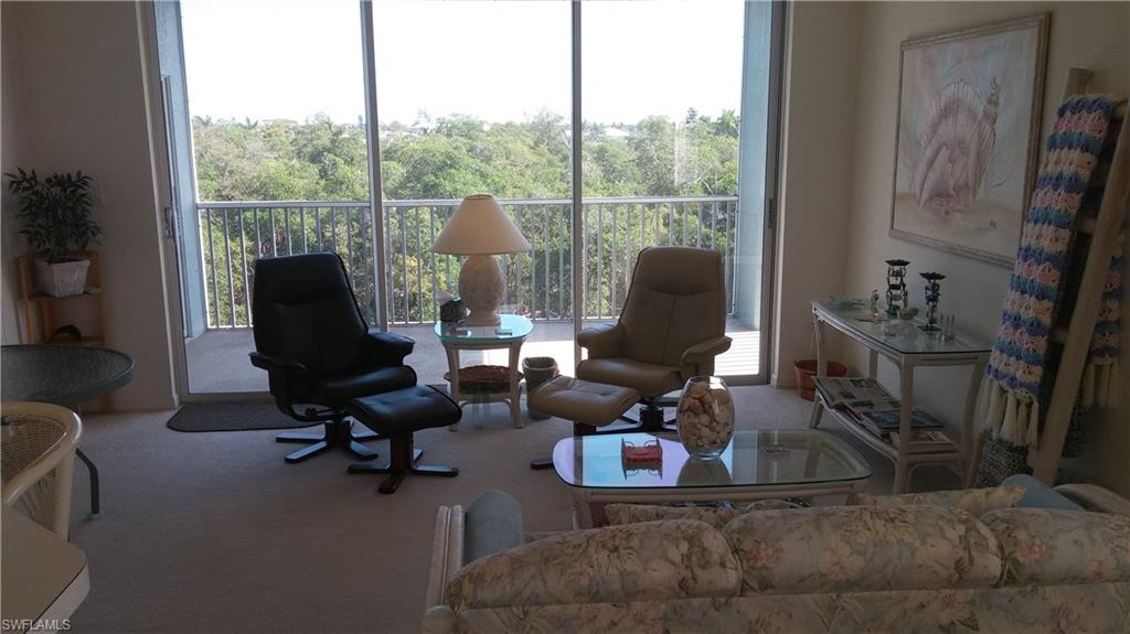 CAPTAINS BAY SOUTH - Residential