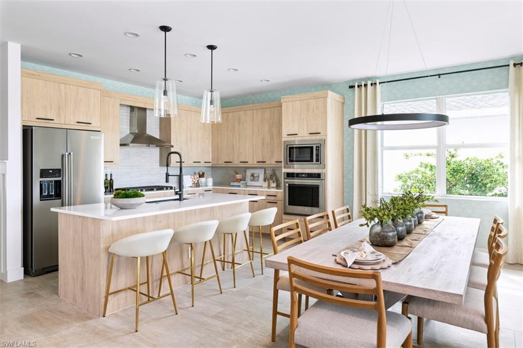 SEVEN SHORES - Residential