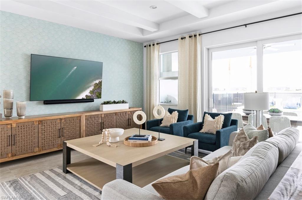 SEVEN SHORES - Residential