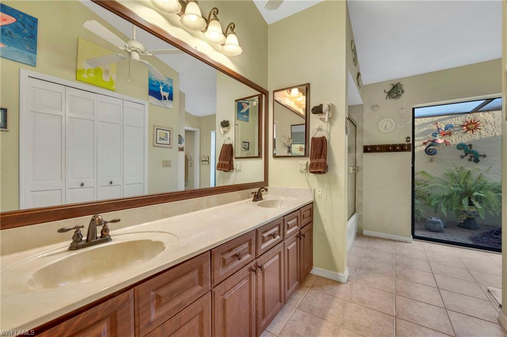 VANDERBILT LAKES - Residential