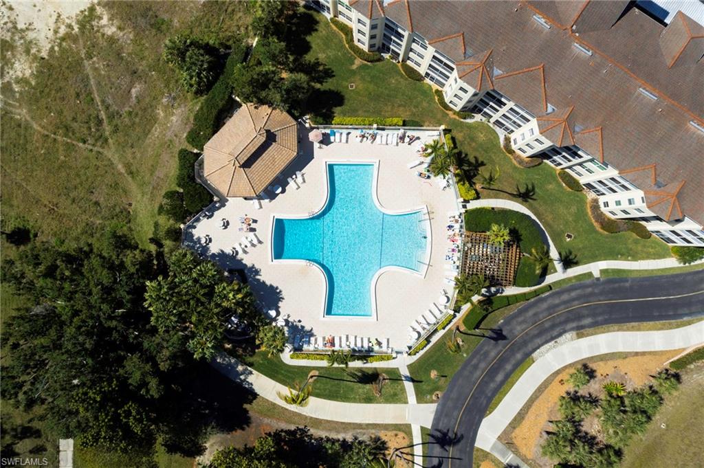 FAIRWAY VILLAS - Residential