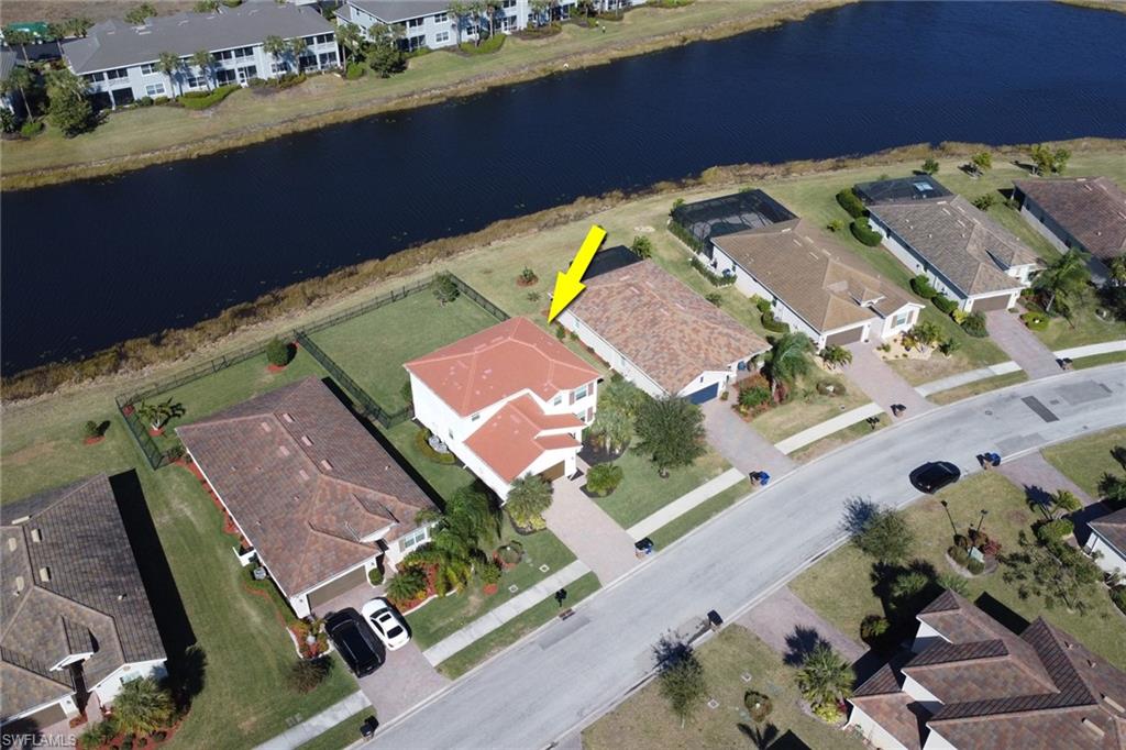 HAMPTON LAKES - Residential