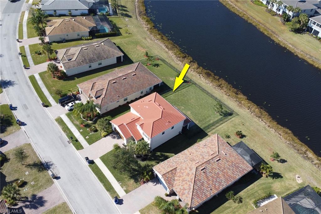 HAMPTON LAKES - Residential