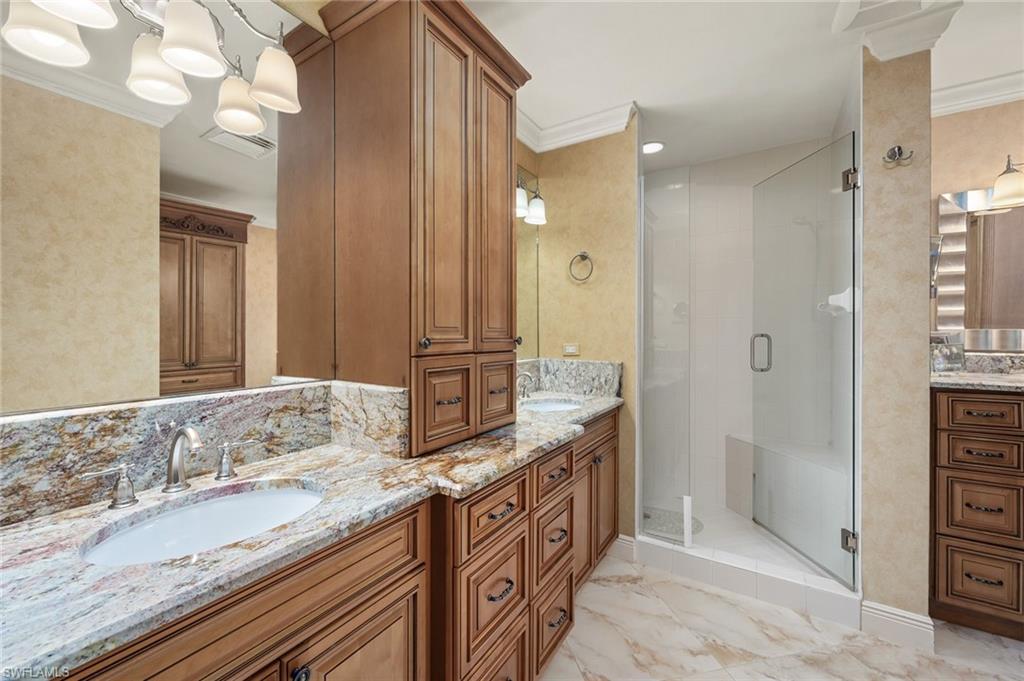 THE SHORES - Residential