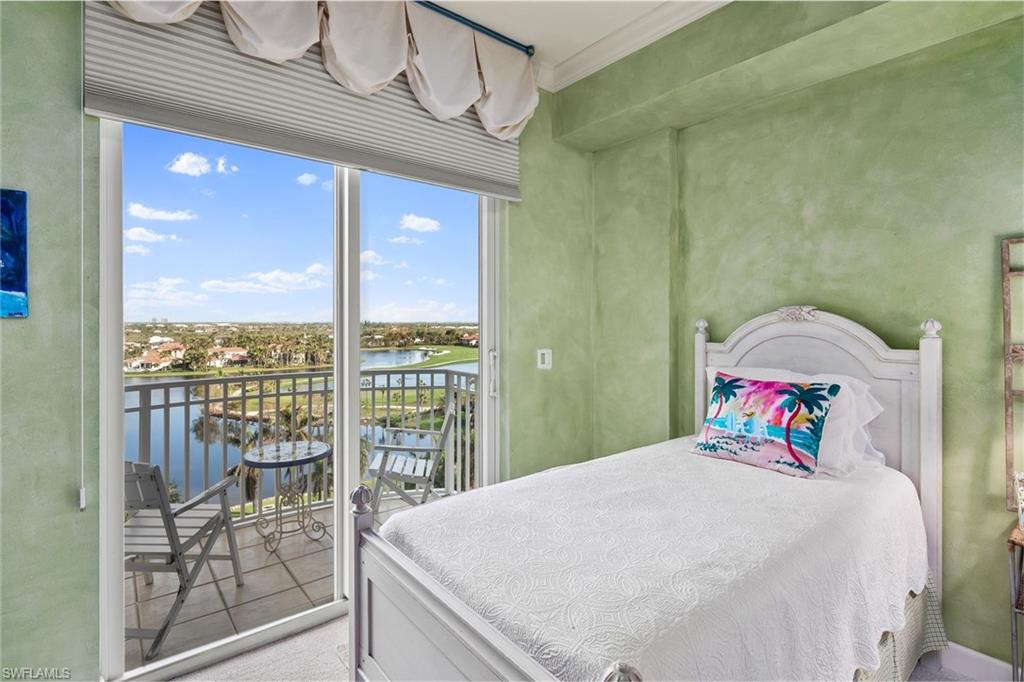 THE SHORES - Residential