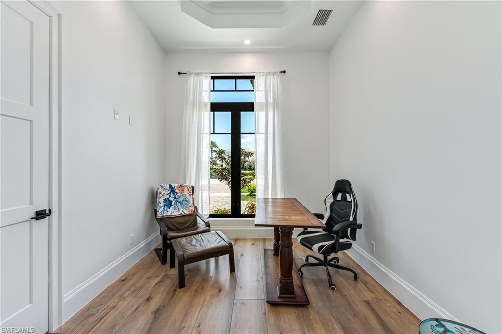 MARCO BEACH - Residential