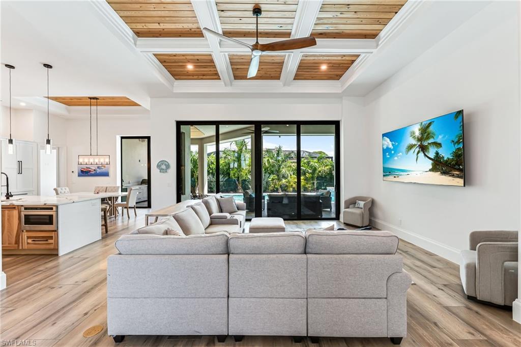 MARCO BEACH - Residential