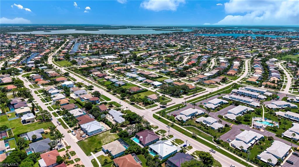 MARCO BEACH - Residential