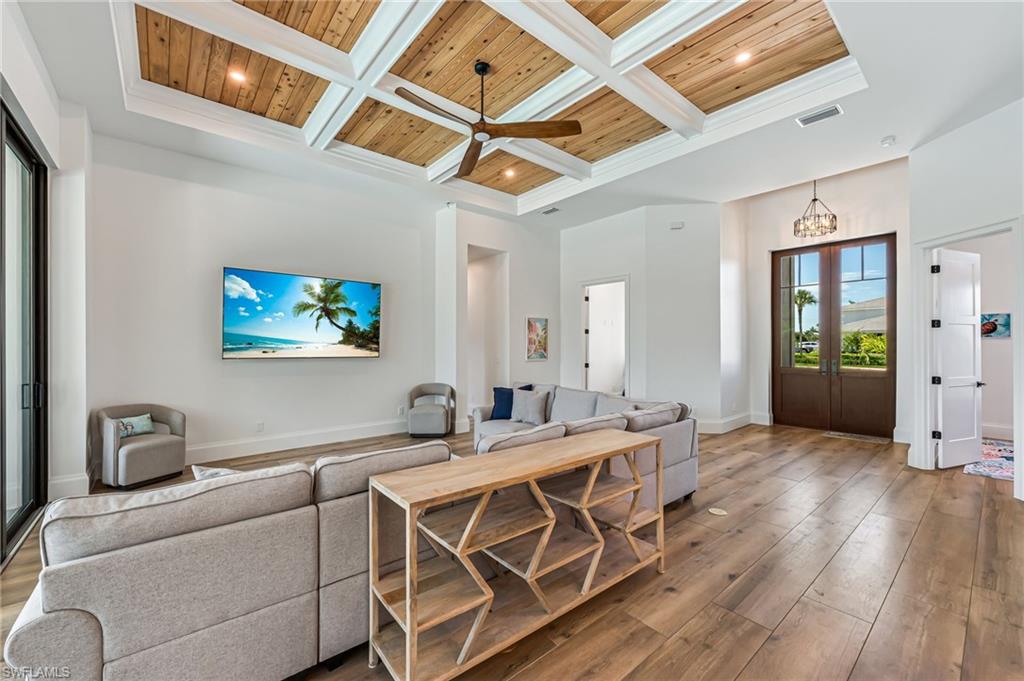 MARCO BEACH - Residential