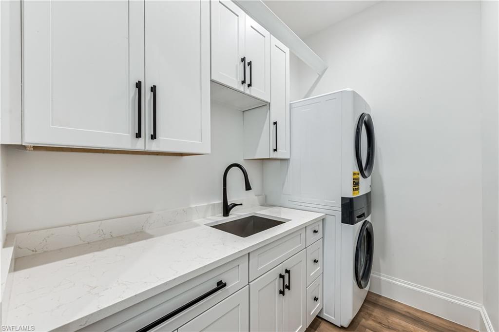 MARCO BEACH - Residential