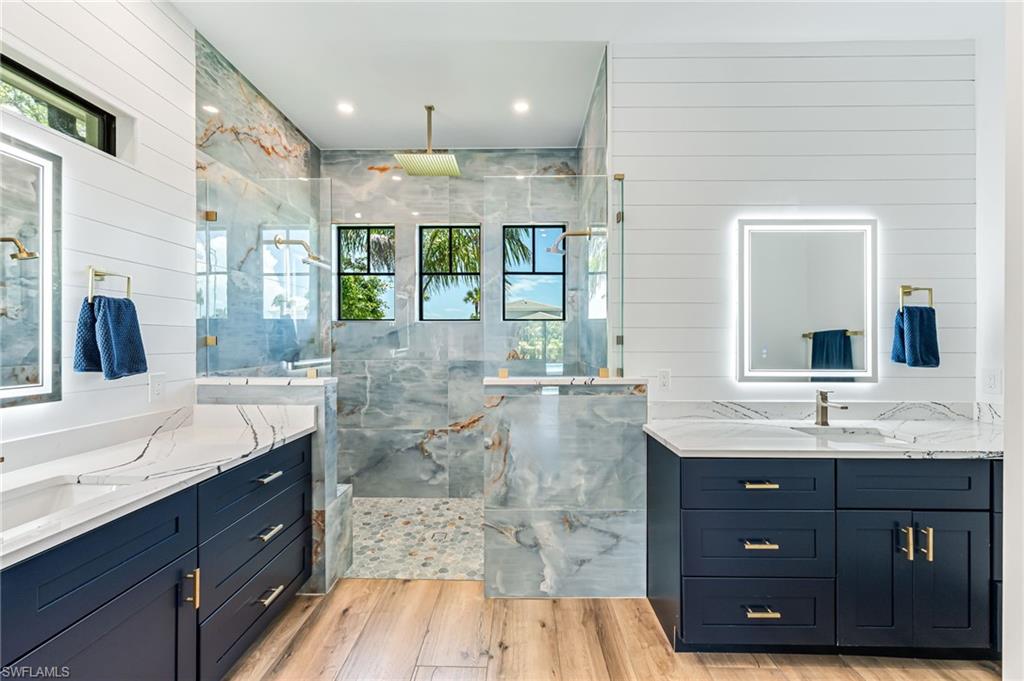 MARCO BEACH - Residential