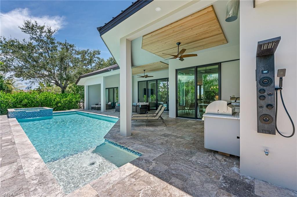 MARCO BEACH - Residential