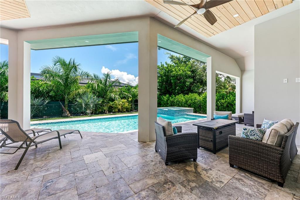 MARCO BEACH - Residential