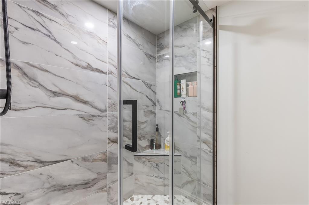 ISLAND PARK WOODLANDS - Residential