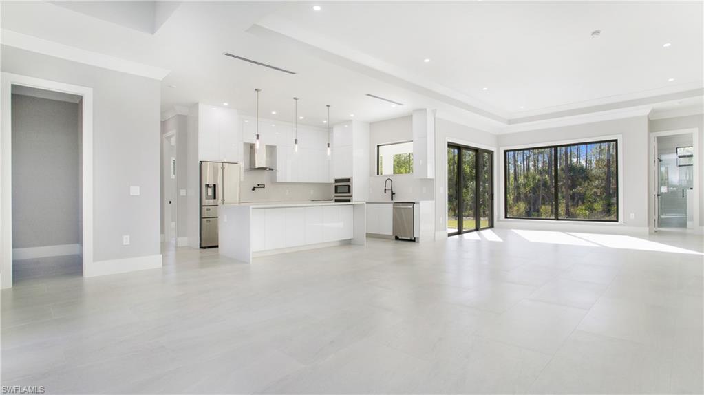 GOLDEN GATE ESTATES - Residential