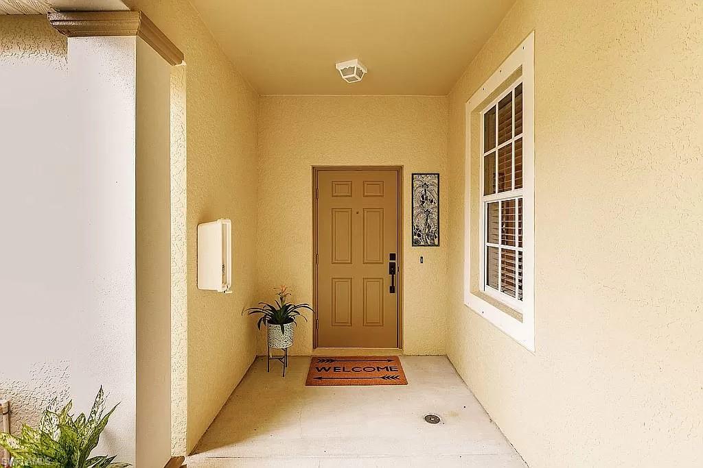 CALUSA PALMS - Residential