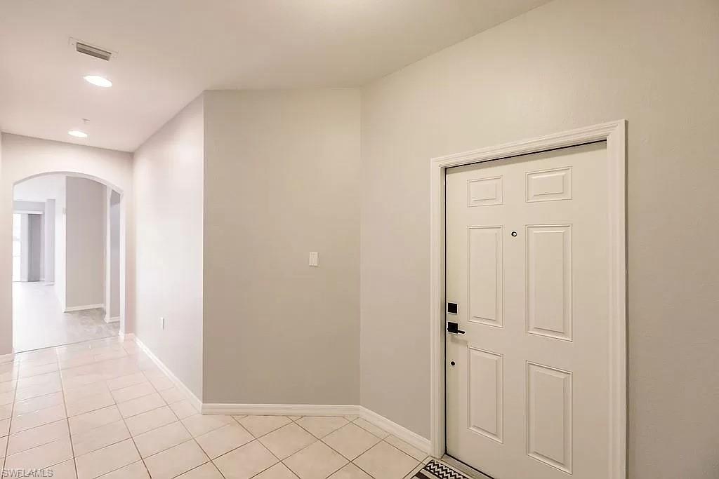 CALUSA PALMS - Residential