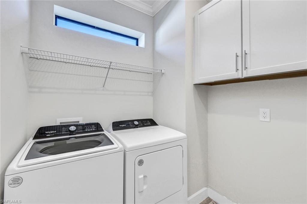 ESPLANADE LAKE CLUB - Residential