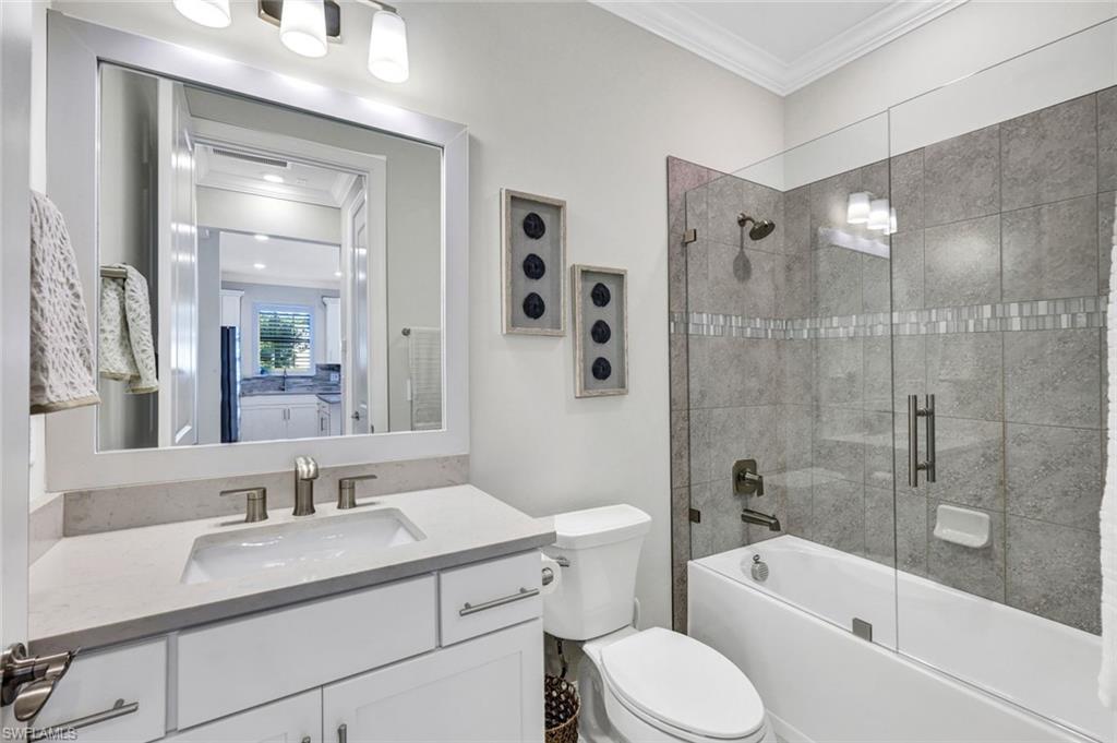 ESPLANADE LAKE CLUB - Residential