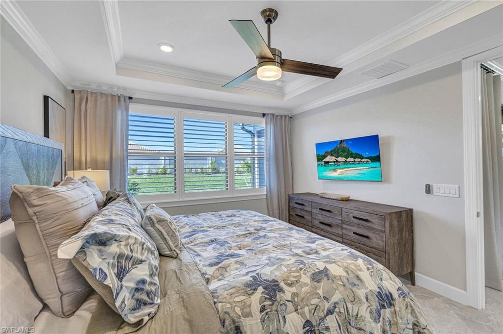 ESPLANADE LAKE CLUB - Residential