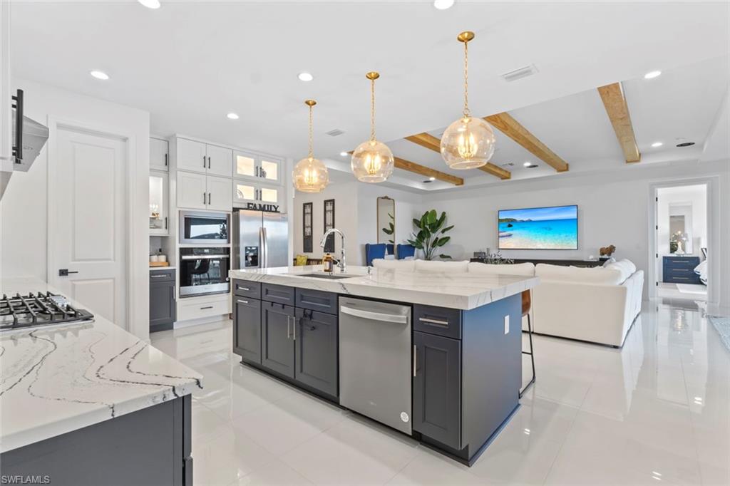 WATERVIEW LANDING - Residential