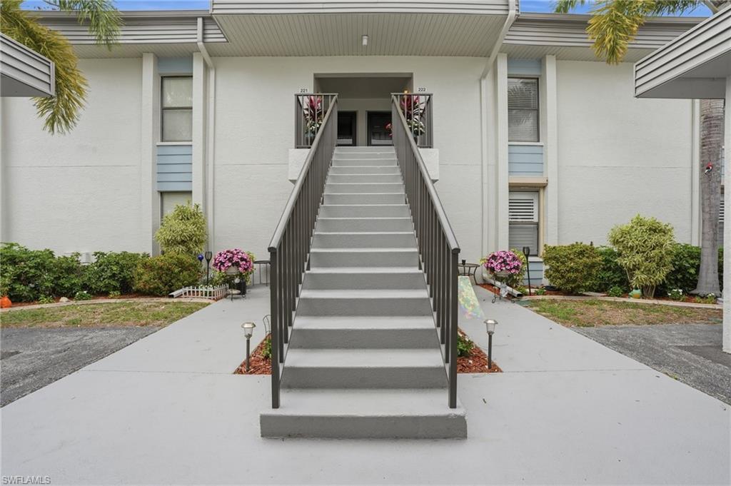 OAKMONT VILLAGE - Residential