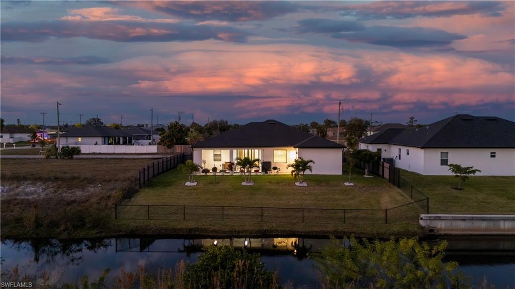 CAPE CORAL - Residential