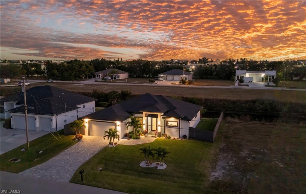 CAPE CORAL - Residential