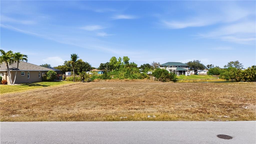 CAPE CORAL - Land