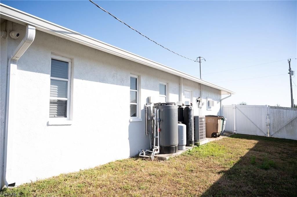 Photo of 113 NE 11th TER, CAPE CORAL, FL 33909 (MLS # 225083443)