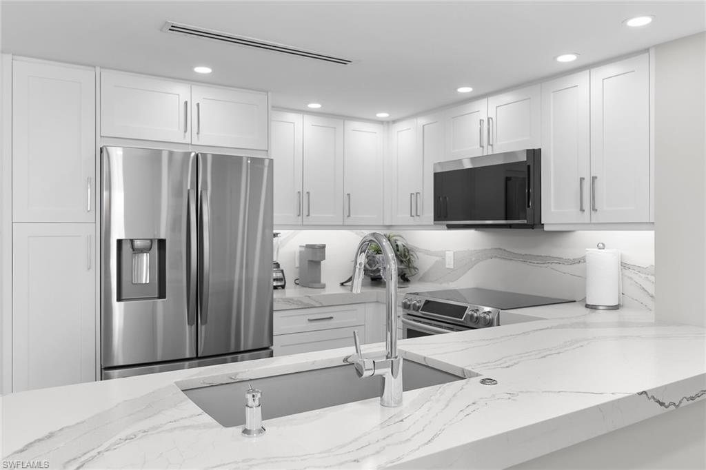 SOUTH SEAS - Residential