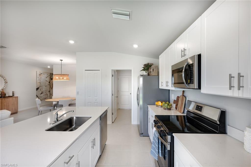 504 NE 16th TER