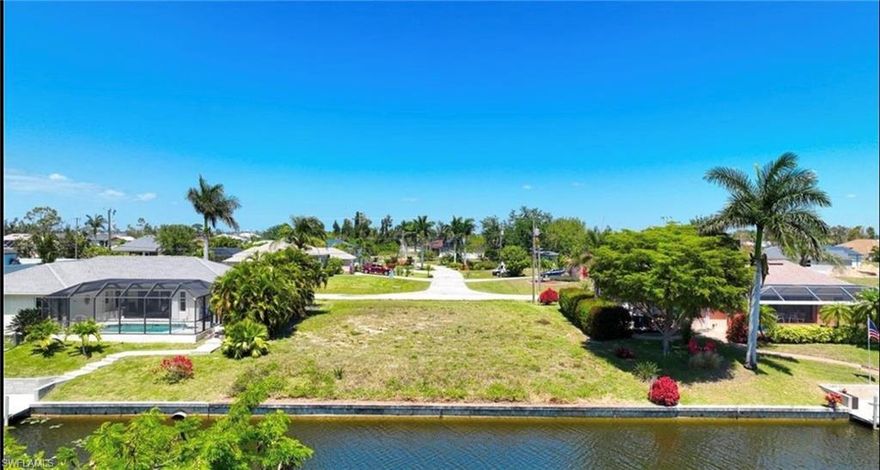 Great deal on a SW Cape Coral freshwater lot with SEAWALL ALREADY INSTALLED! This lot is ready for your new Florida home! FLOOD ZONE X, NO FLOOD INSURANCE NEEDED! This location couldn't be better! The freshwater canal offers many miles of boating and fishing. The lot already has some fill dirt, saving thousands on construction costs! Don't miss this opportunity.