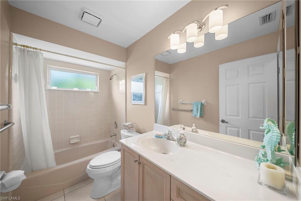 FOUNTAIN LAKES - Residential