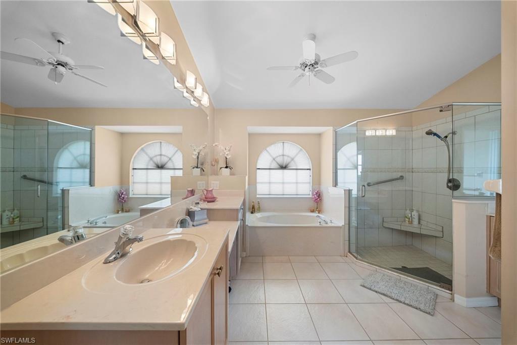 FOUNTAIN LAKES - Residential