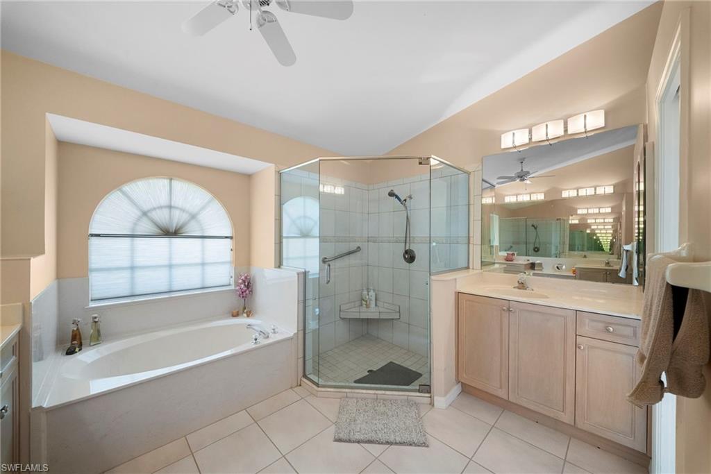 FOUNTAIN LAKES - Residential