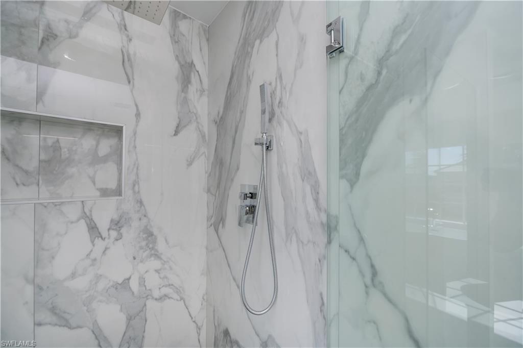 SANDOVAL - Residential