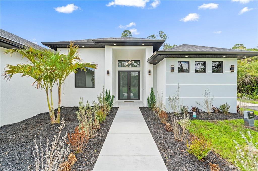 GOLDEN GATE ESTATES - Residential