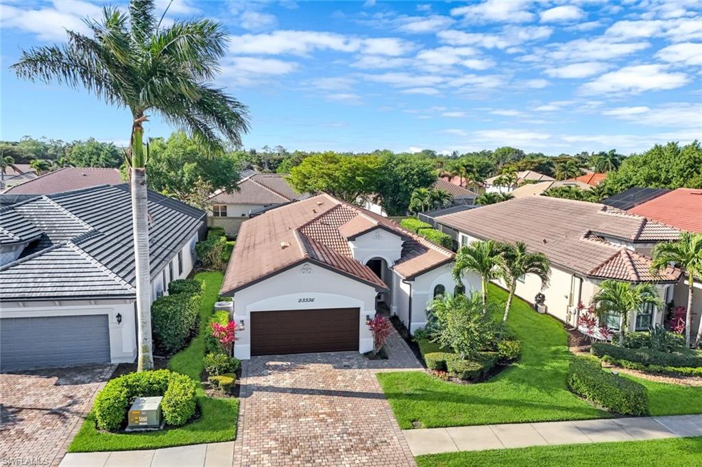 BONITA LAKES - Residential