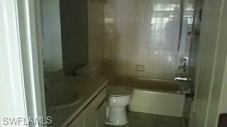 VILLAS FOUR - Residential