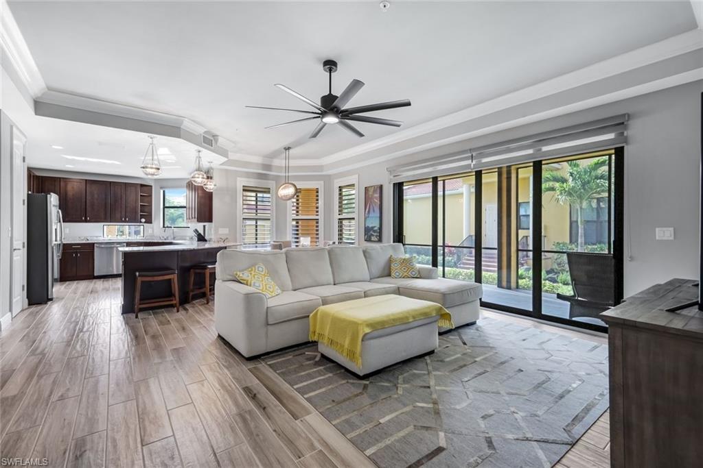 PRENTISS POINTE - Residential