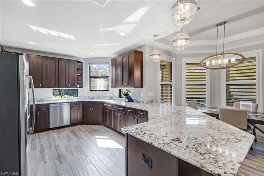 PRENTISS POINTE - Residential