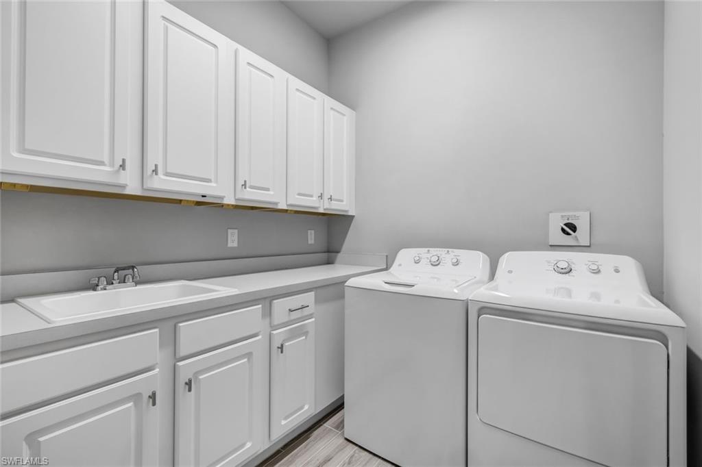 PRENTISS POINTE - Residential