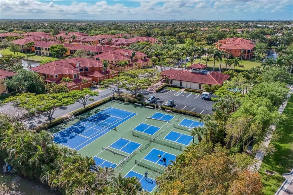 PRENTISS POINTE - Residential