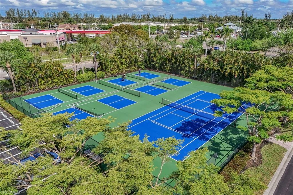 PRENTISS POINTE - Residential