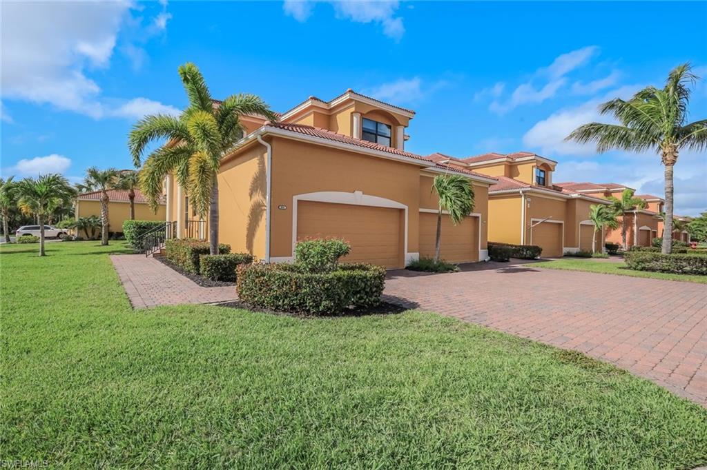 PRENTISS POINTE - Residential