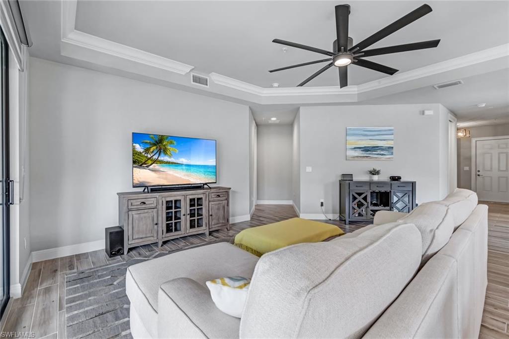 PRENTISS POINTE - Residential