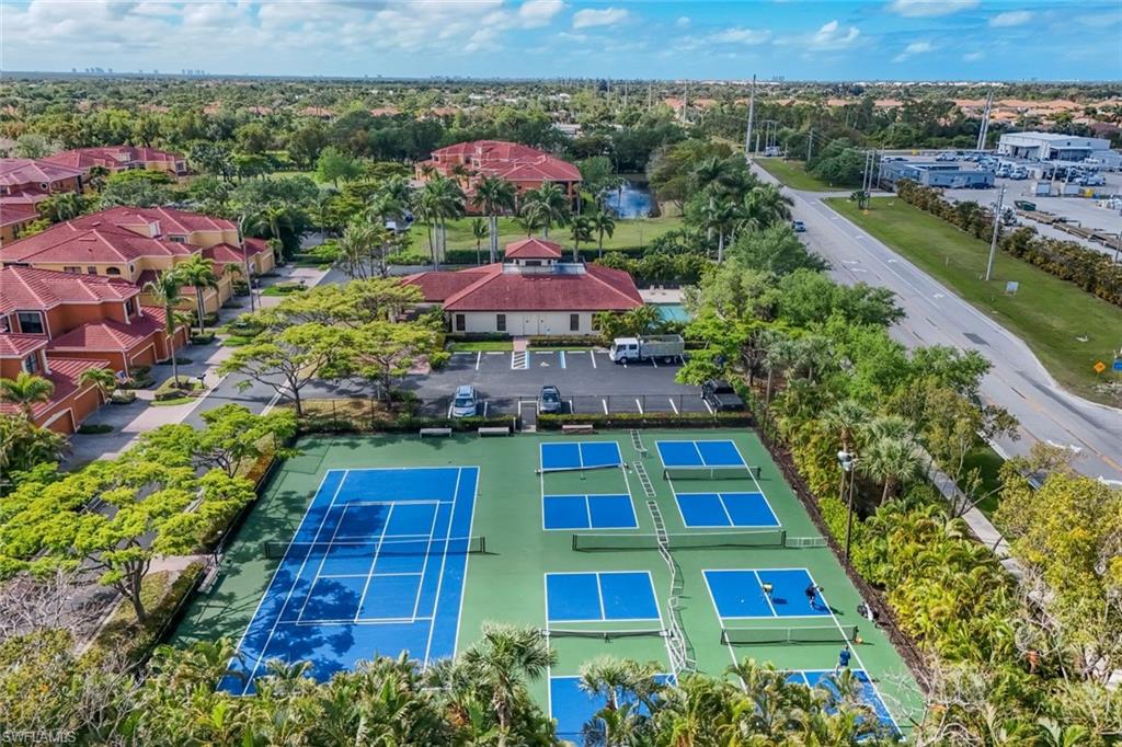 PRENTISS POINTE - Residential